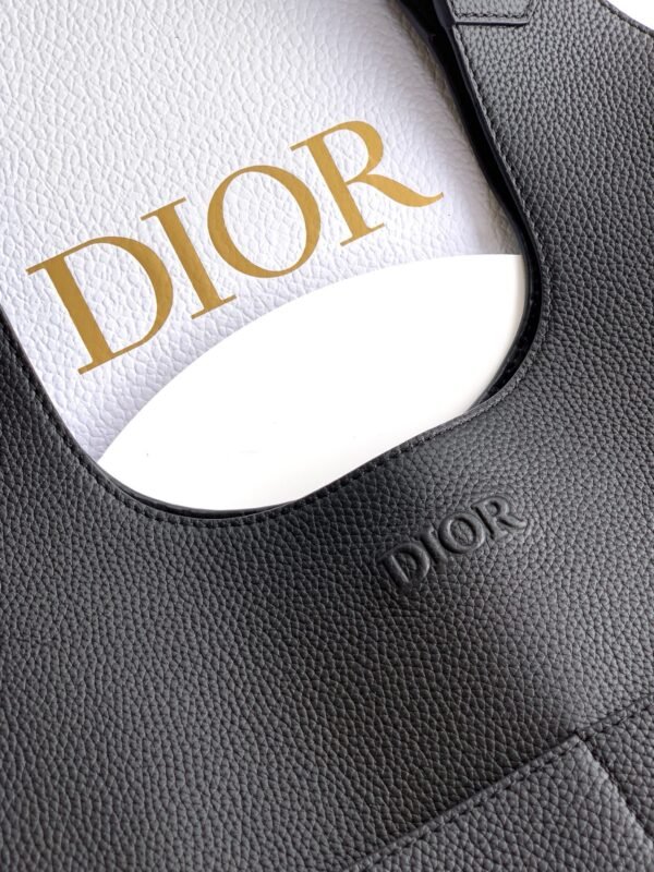 1LLSH276KEC_HOON (5) Dior Privé handbag