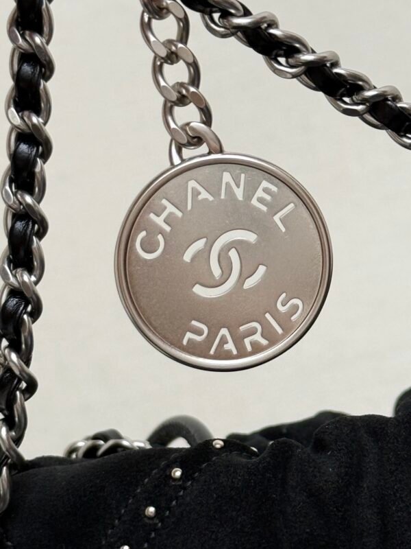 CHANEL 22 MINI HANDBAG