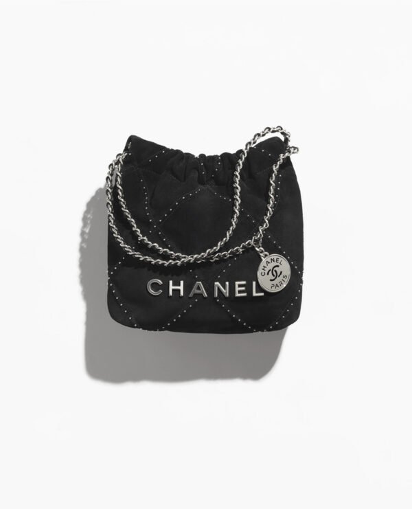 CHANEL 22 MINI HANDBAG