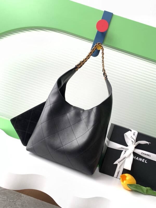 CHANEL Medium HOBO BAG SHINY LAMBSKIN & GOLD-TONE METAL