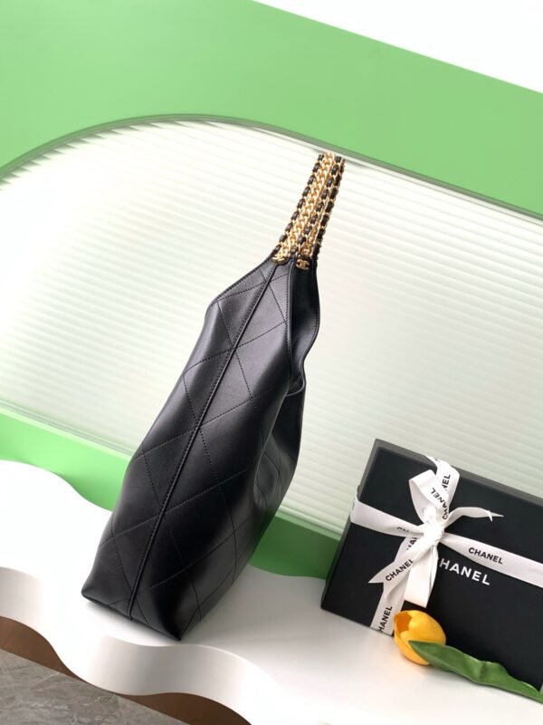 CHANEL Medium HOBO BAG SHINY LAMBSKIN & GOLD-TONE METAL