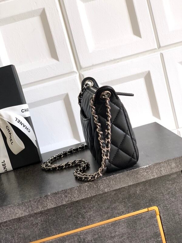 CHANEL 25b rhinestone star mahjong bag 21CM (4) CHANEL 25b rhinestone star mahjong bag 21CM