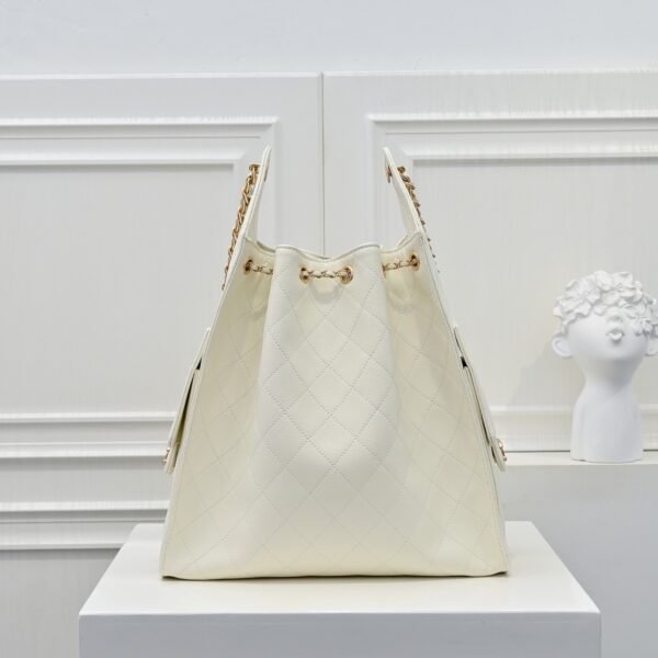 CHANEL CHANEL 25 BAG MEDIUM HOBO BAG Ball Grain Cowhide
