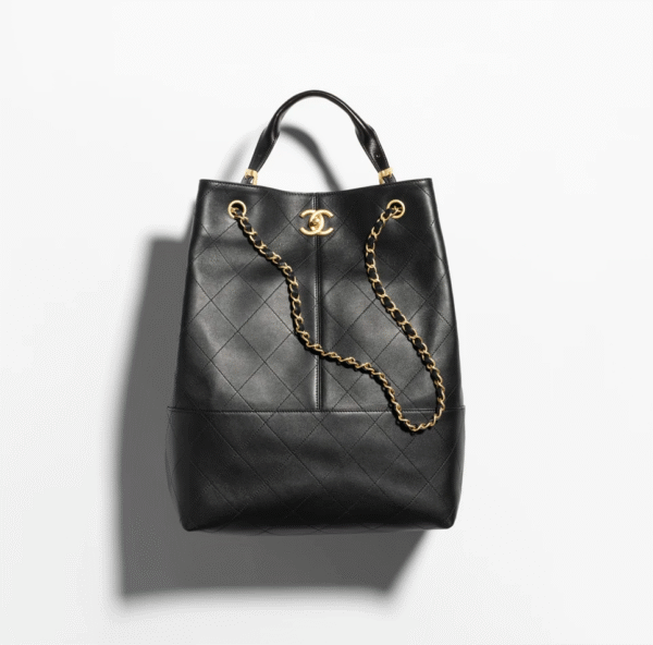 CHANEL SHOPPING BAG BLACK