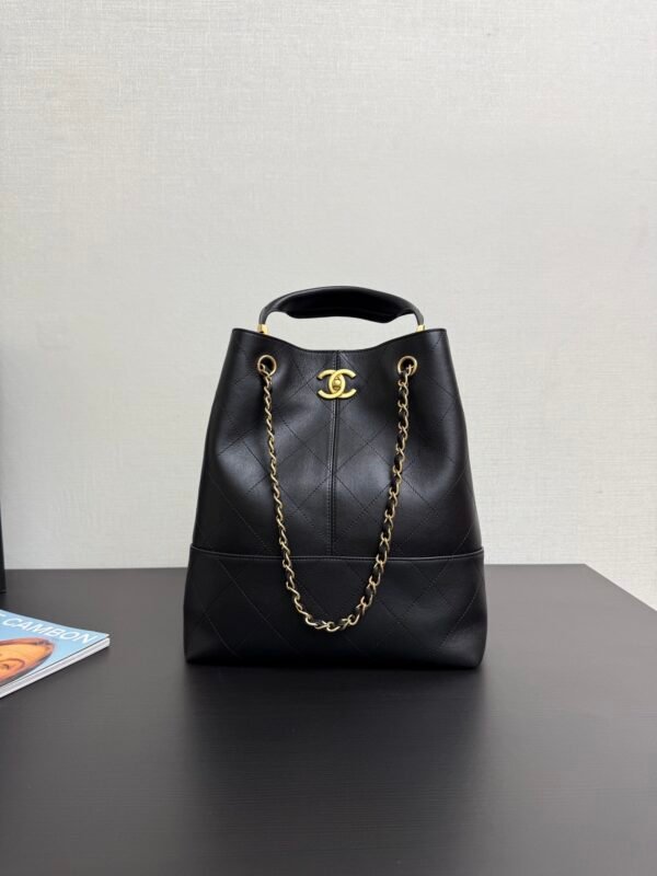 CHANEL SHOPPING BAG BLACK