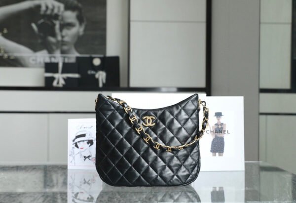 Chanel 22K HOBO Underarm Bag Black Lambskin Large