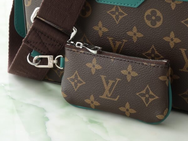 LOUIS VUITTON Trio Messenger M12766