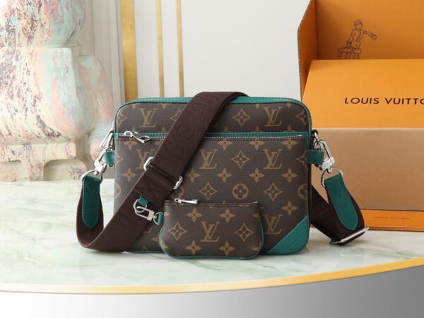 LOUIS VUITTON Trio Messenger M12766