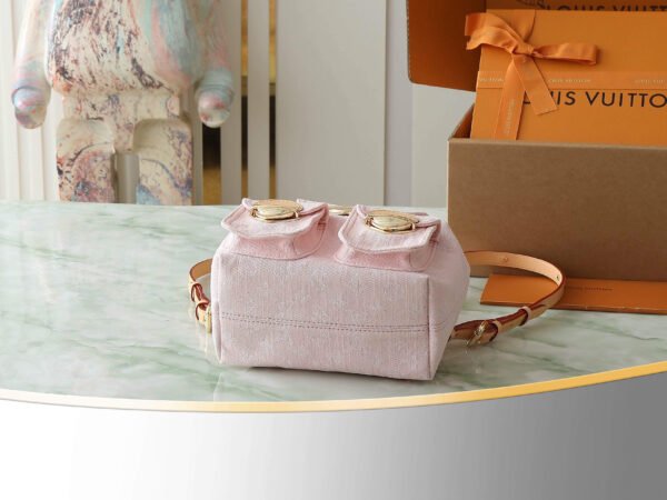 LOUIS VUITTON Venice M13031