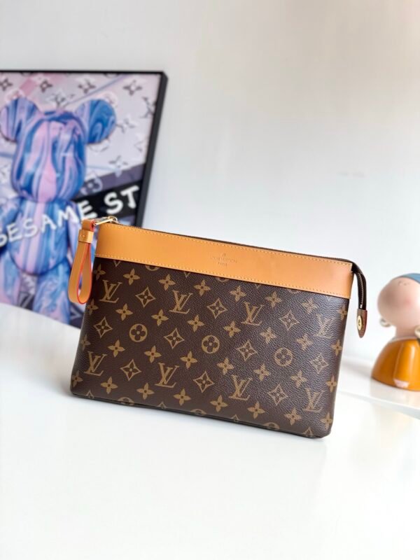 POCHETTE VOYAGE SOUPLE CLUTCH M14057