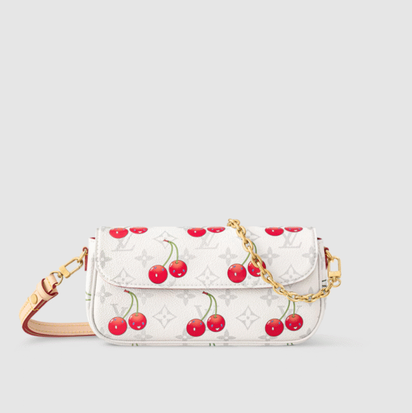 M14239 (1) LV x TM Wallet On Chain Ivy M14239