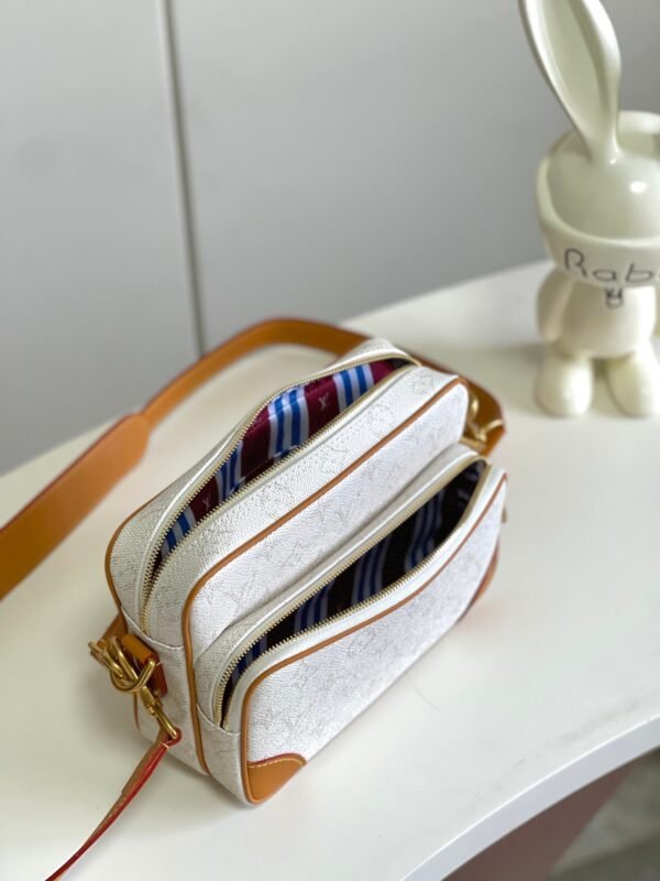 M14682 (5) LOUIS VUITTON Nil M14682