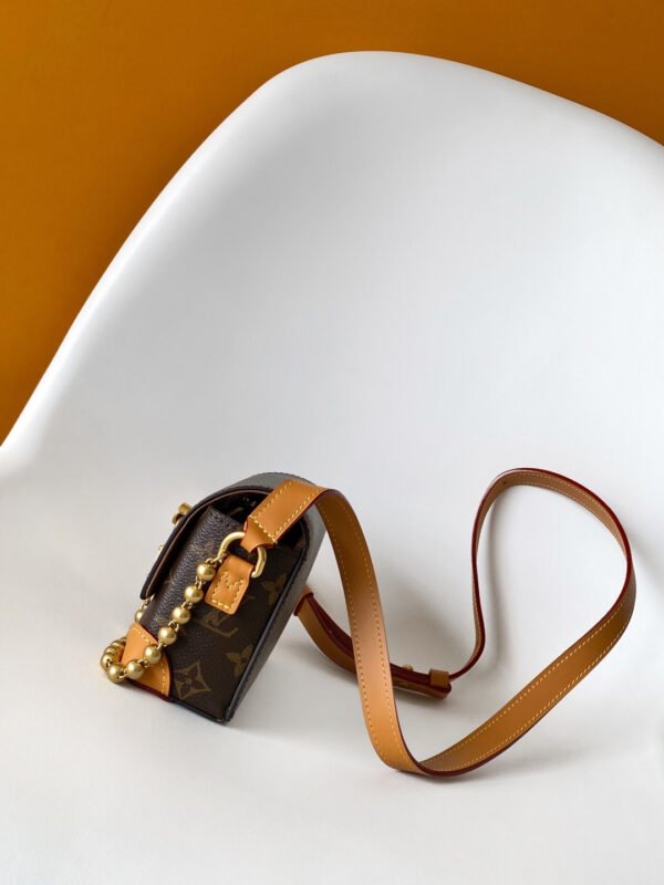 M14738 (5) LOUIS VUITTON Steamer Wearable Wallet M14738