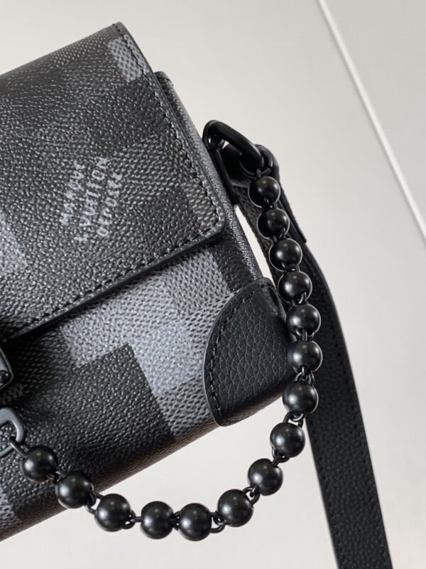 Steamer Wearable Wallet M14923