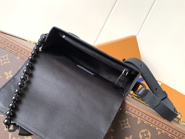 Steamer Wearable Wallet M14923