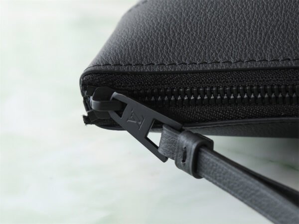 M14926 (5) POCHETTE VOYAGE SOUPLE CLUTCH M14926