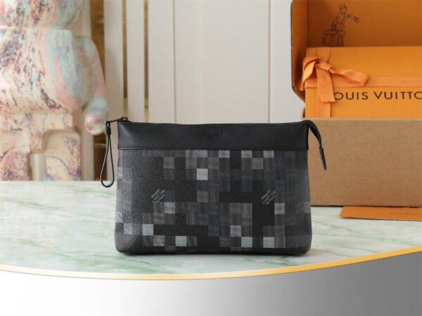 M14926 (8) POCHETTE VOYAGE SOUPLE CLUTCH M14926