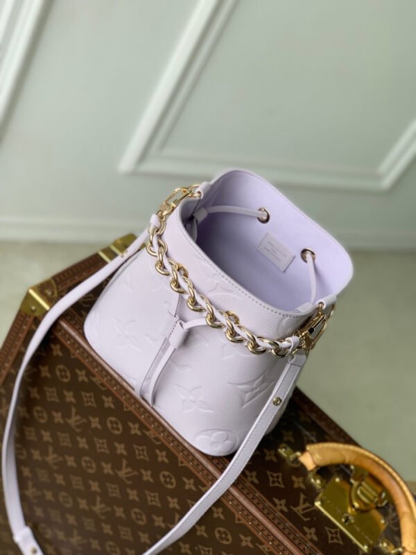 LOUIS VUITTON NéoNoé BB