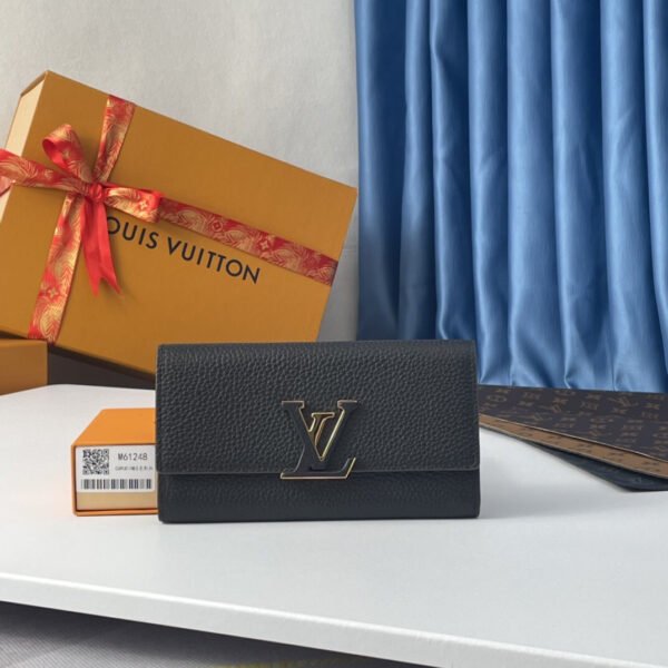 LOUIS VUITTON Capucines Wallet Taurillon Leather M61248