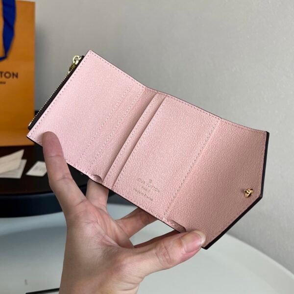 M62933 (1) LOUIS VUITTON Zoé Wallet M62933