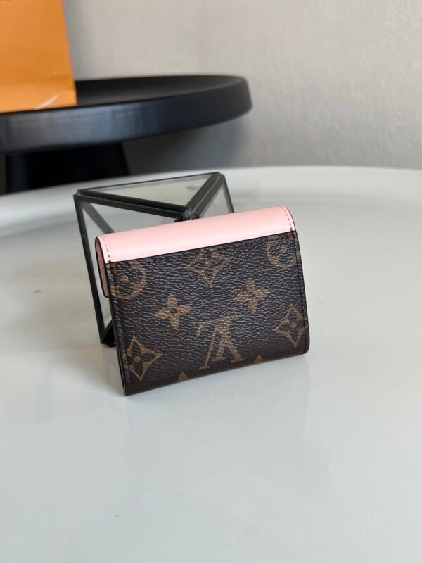 M62933 (2) LOUIS VUITTON Zoé Wallet M62933