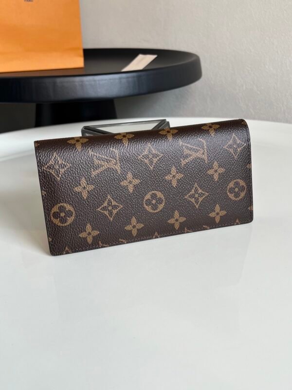 M66540 (4) LOUIS VUITTON Brazza Wallet M66540