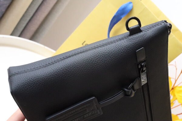 M69837 (4) TAKEOFF Clutch M69837