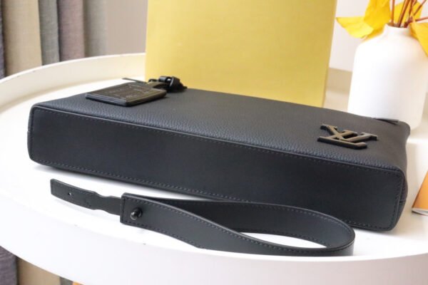 M69837 (5) TAKEOFF Clutch M69837