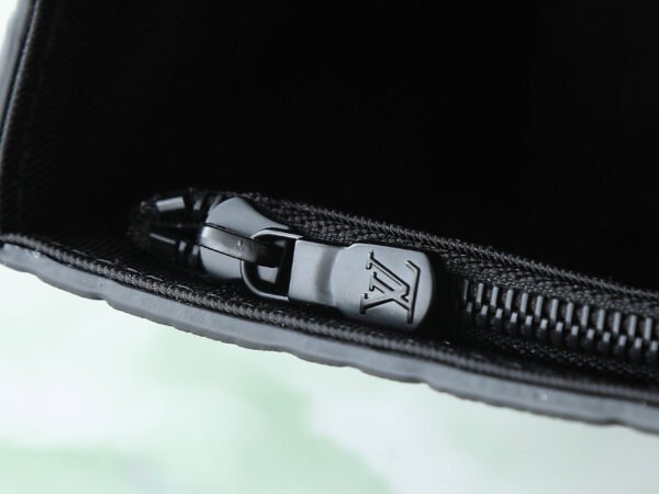 LOUIS VUITTON Steamer Wallet M81746