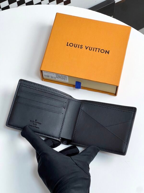 M82072 (6) LOUIS VUITTON MULTIPLE WALLET M82072