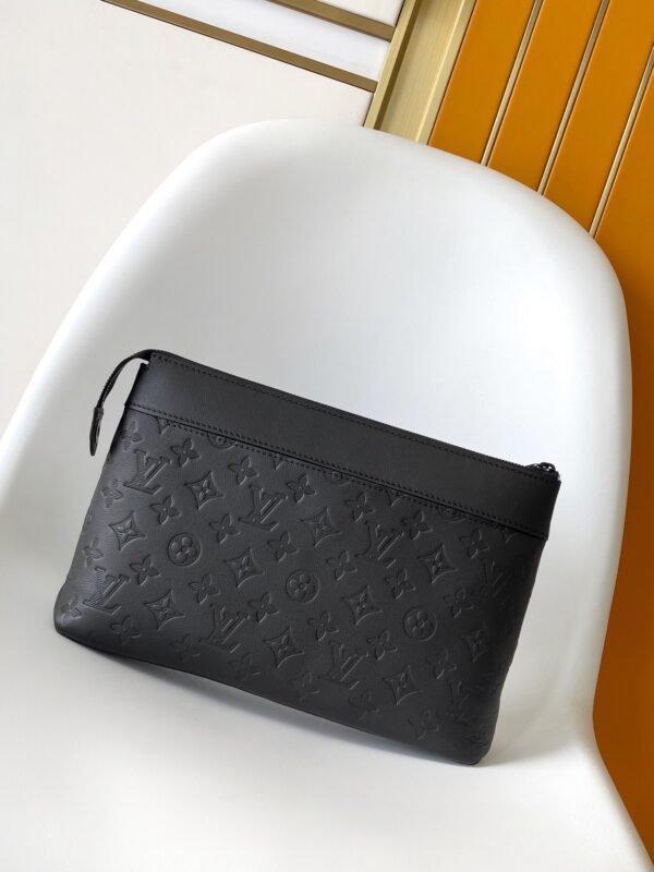 M82545 (6) LOUIS VUITTON POCHETTE VOYAGE SOUPLE CLUTCH M82545