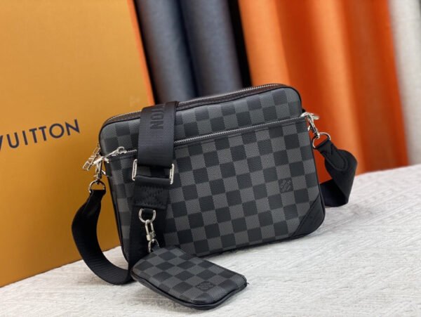 LOUIS VUITTON Trio Messenger N40519