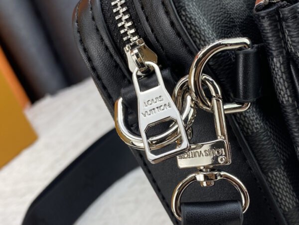 LOUIS VUITTON Trio Messenger N40519