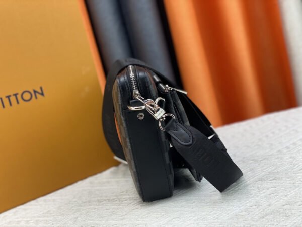 LOUIS VUITTON Trio Messenger N40519