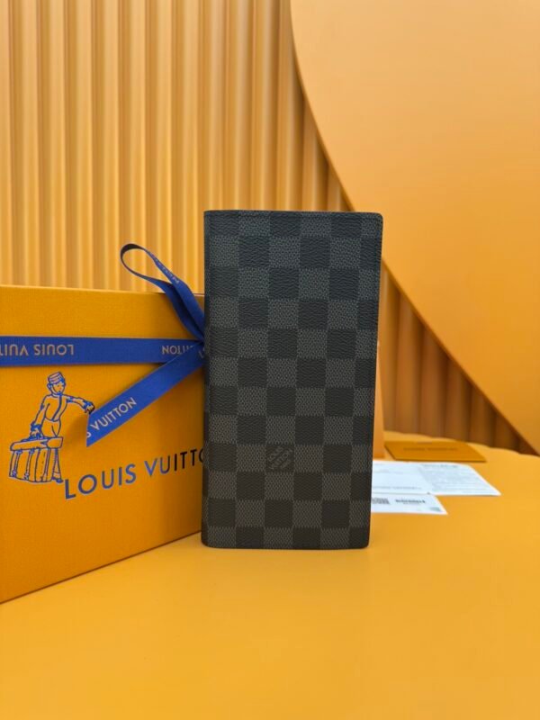 N62665 (1) LOUIS VUITTON Brazza Wallet N62665