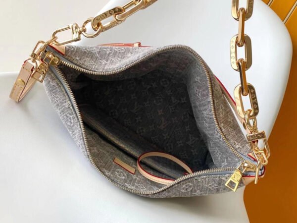 m13390 (7) LOUIS VUITTON Coussin Hobo MM M13390
