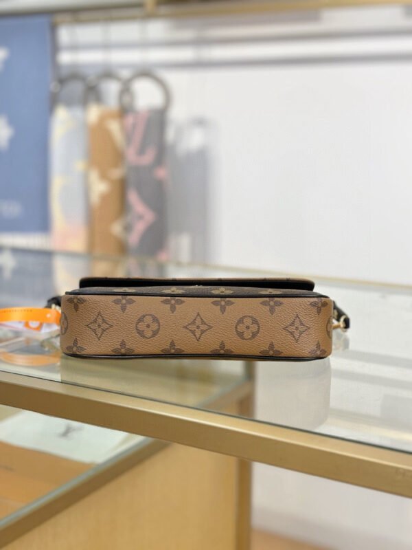 m26587 (3) Wallet On Chain Ivy M26587