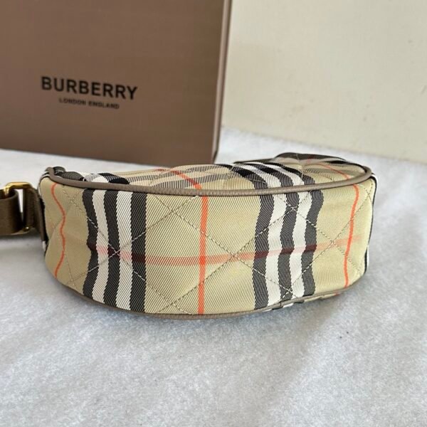 p81113081 (5) burberry Horseshoe Crossbody Bag p81113081