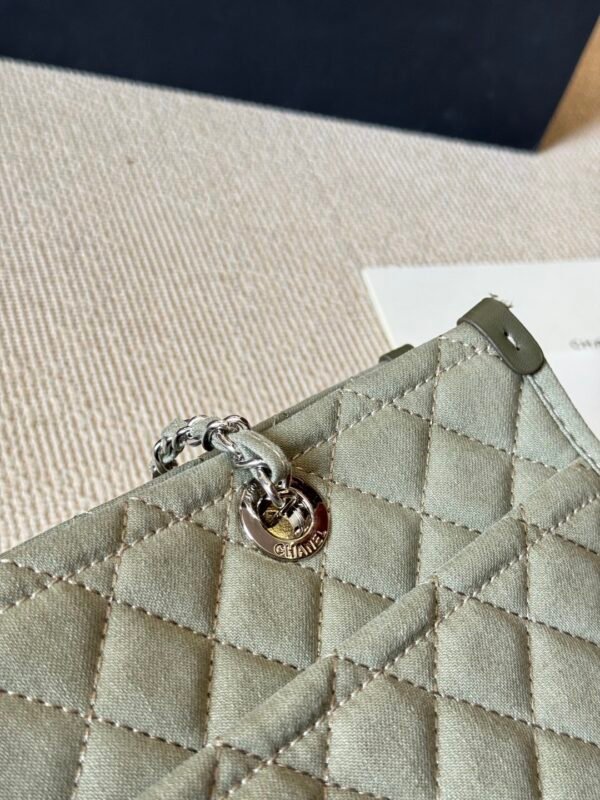 𝘝𝘪𝘯𝘵𝘢𝘨𝘦 Chanel chain shoulder bag