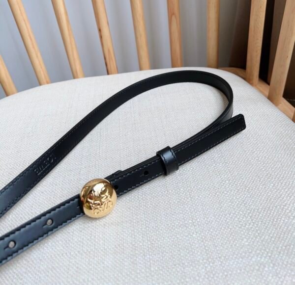 LOEWE Pebble belt made of smooth cowhide leather