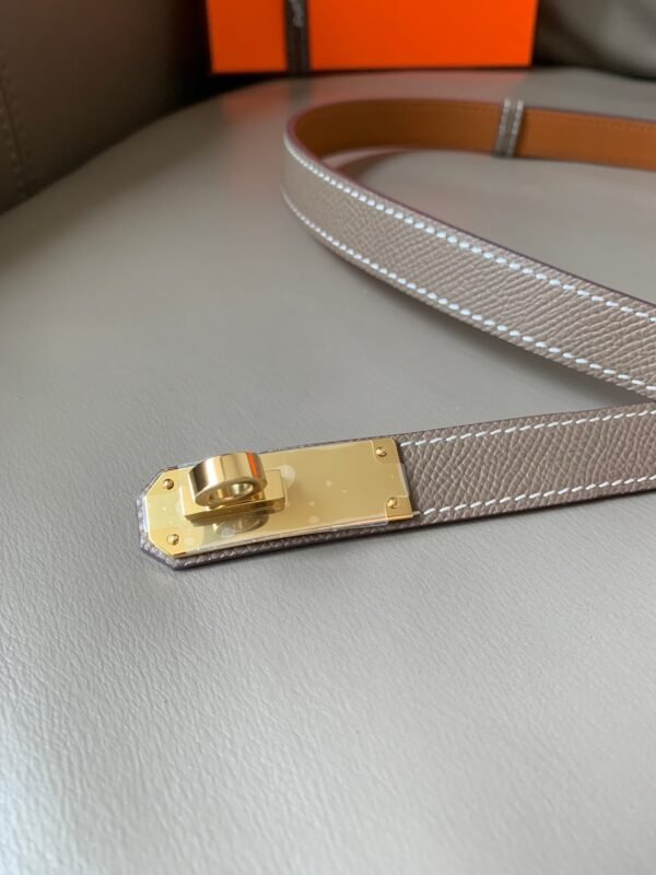H069853CC18 (3) HERMES Kelly 18 belt