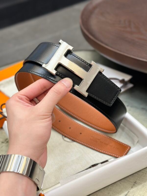 H074562CK05 H077971CAAA105 (6) HERMES Constance belt buckle & Reversible leather strap 38 mm