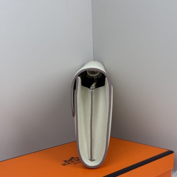 HERMÈS Constance To Go wallet gold