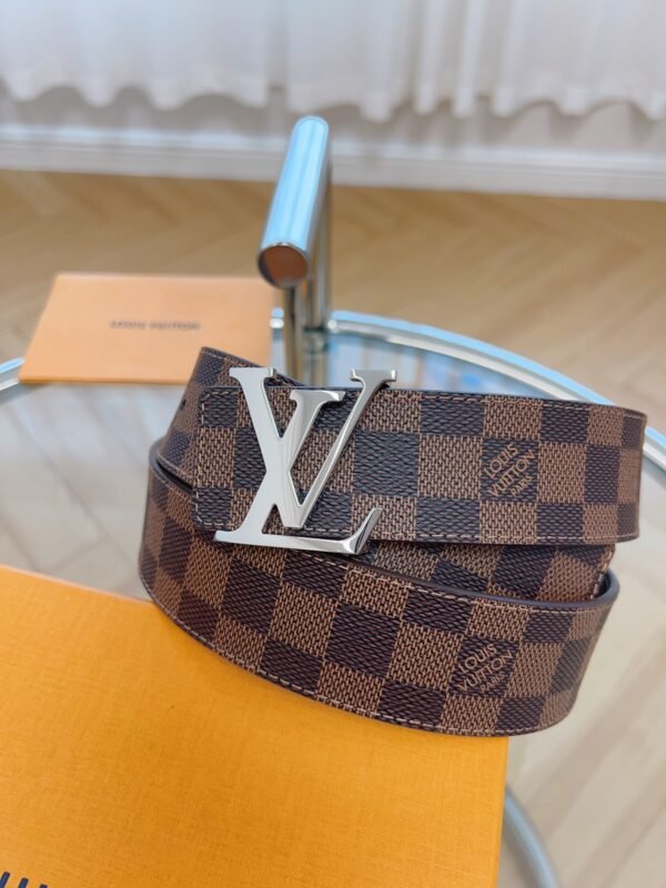 LOUIS VUITTON  INITIALE 40MM REVERSIBLE  BELT  M0212T