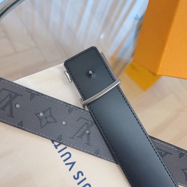 M0285T (6) LV INITIALES 40mm reversible belt M0285T