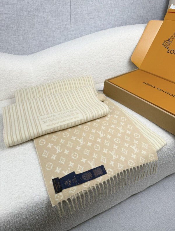 LOUIS VUITTON MY NEVERFULL scarf