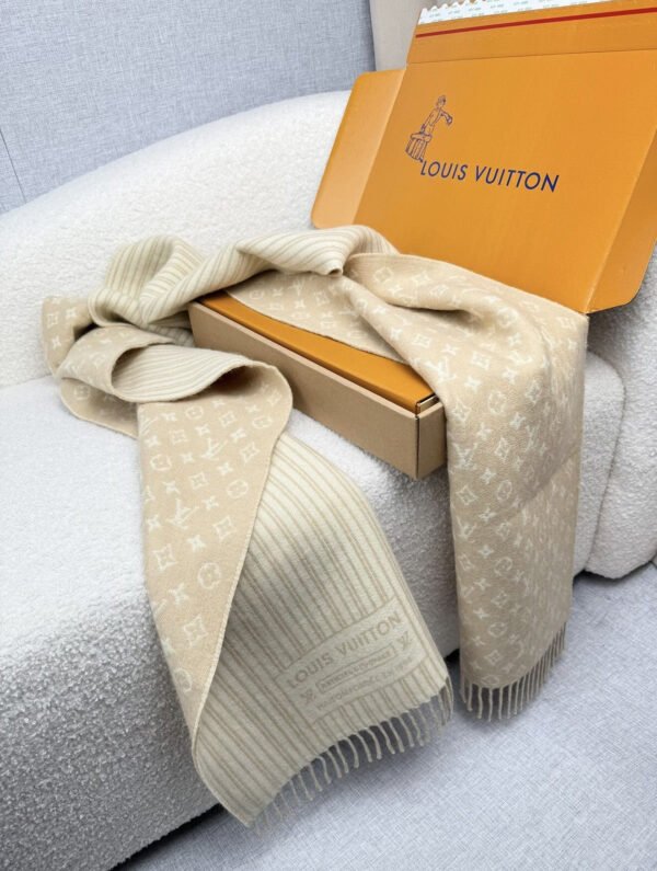 LOUIS VUITTON MY NEVERFULL scarf