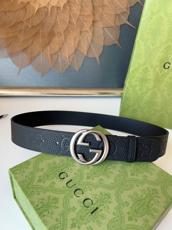 GUCCI Wide belt with Interlocking G buckle