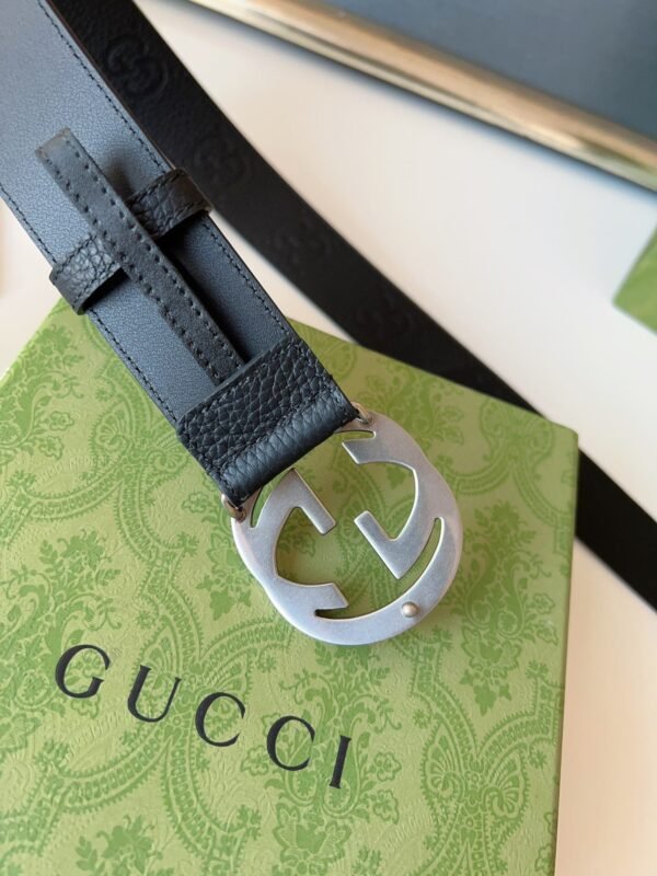 GUCCI Wide belt with Interlocking G buckle