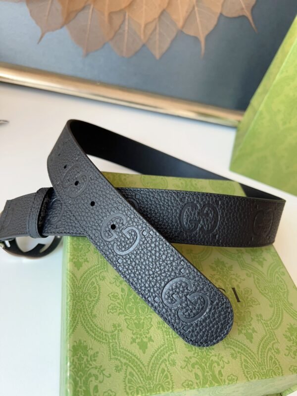 GUCCI Wide belt with Interlocking G buckle